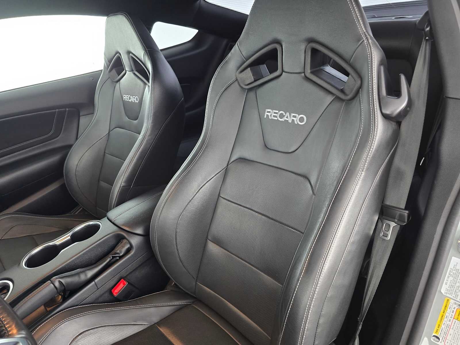 2022 Ford Mustang Mach 1