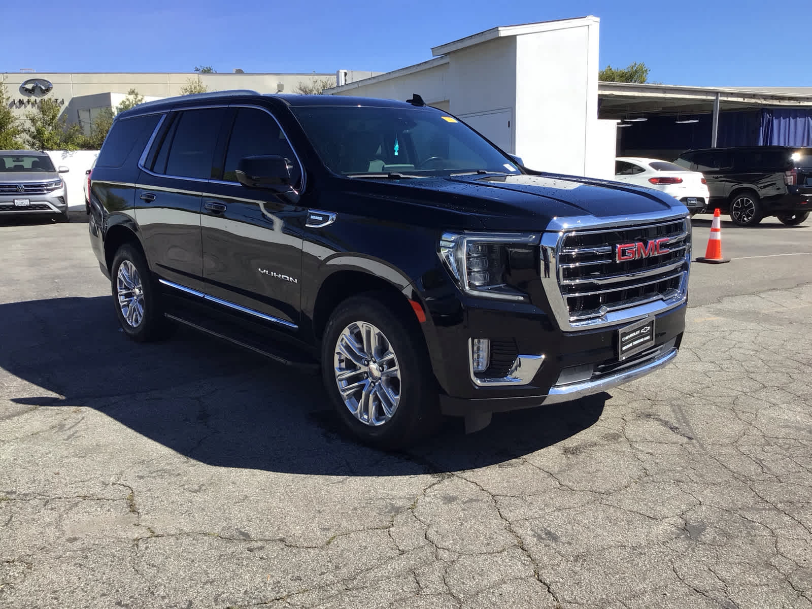 2023 GMC Yukon SLT