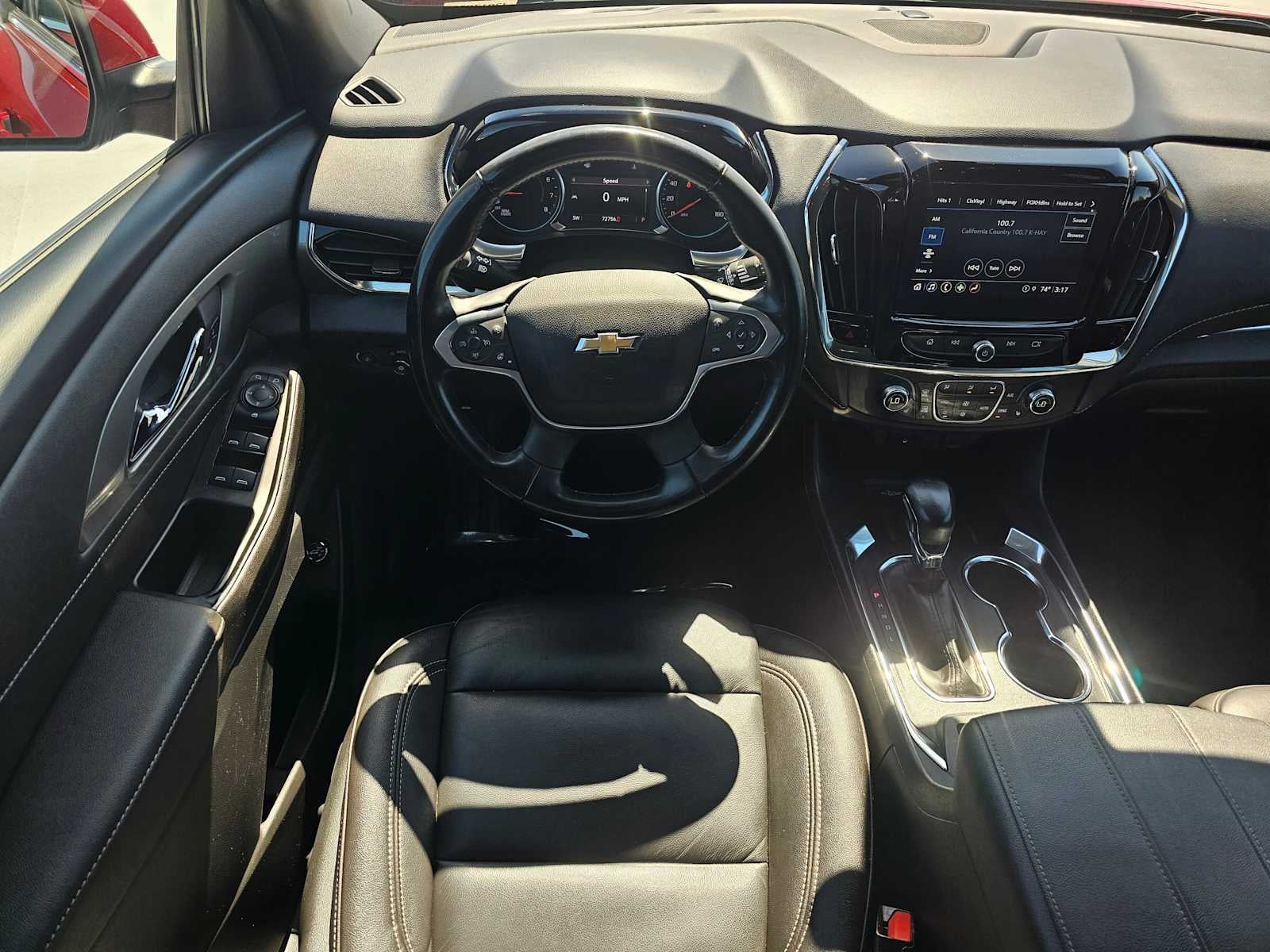2023 Chevrolet Traverse LT Leather