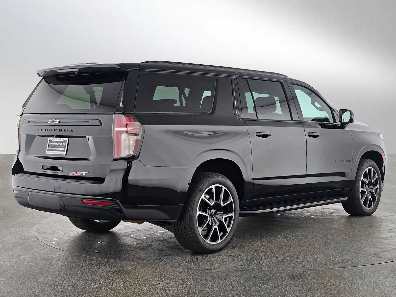 2024 Chevrolet Suburban RST