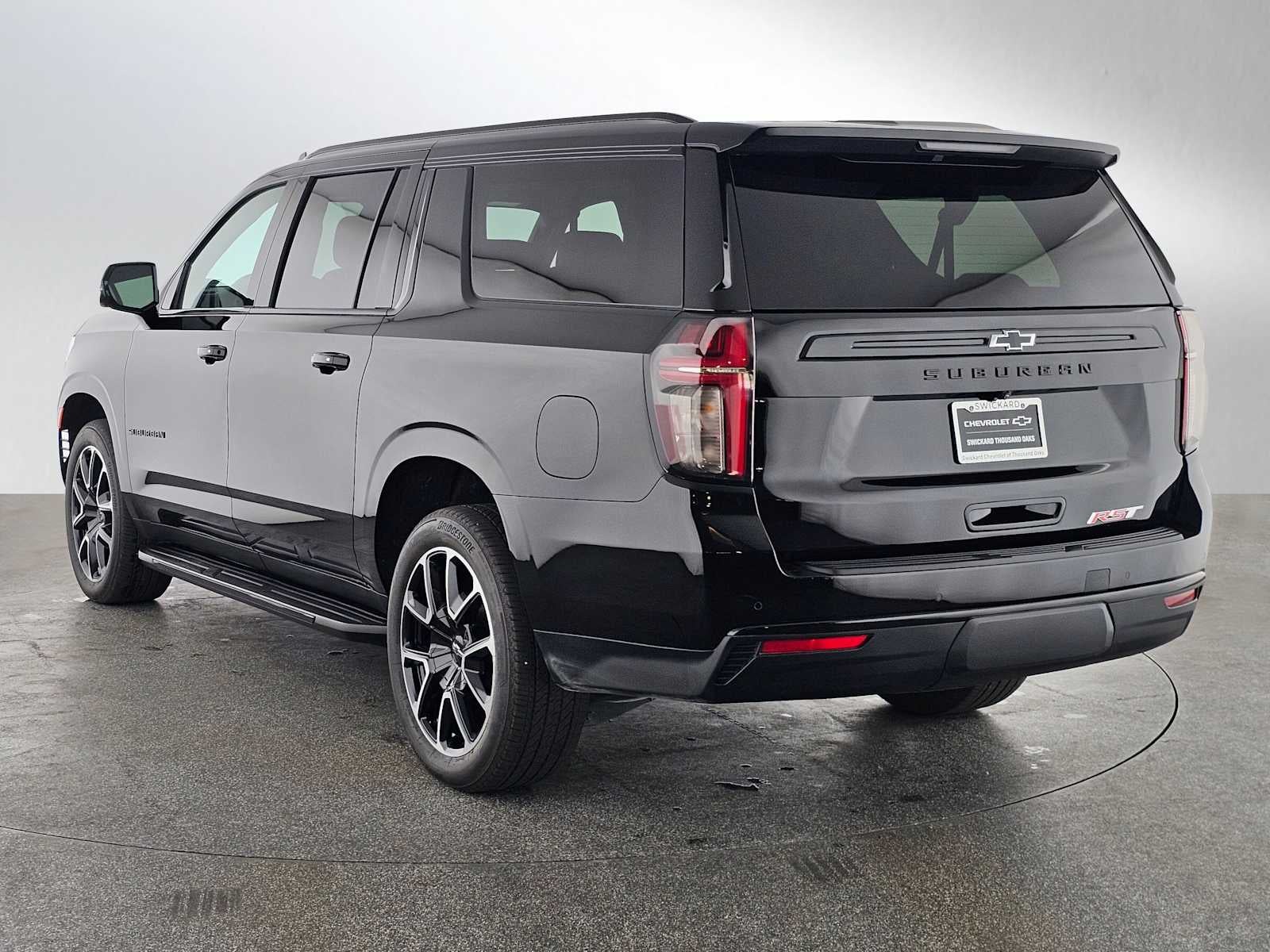 2024 Chevrolet Suburban RST