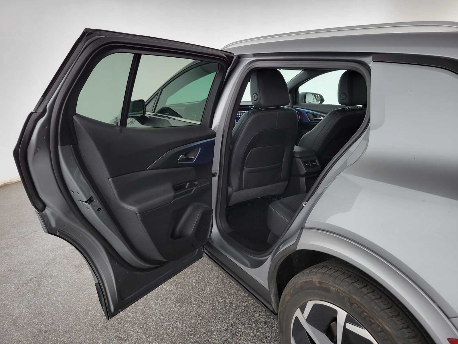 2024 Chevrolet Equinox EV 2LT