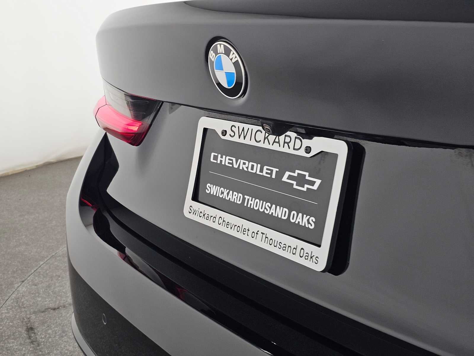 2025 BMW 3 Series 330i