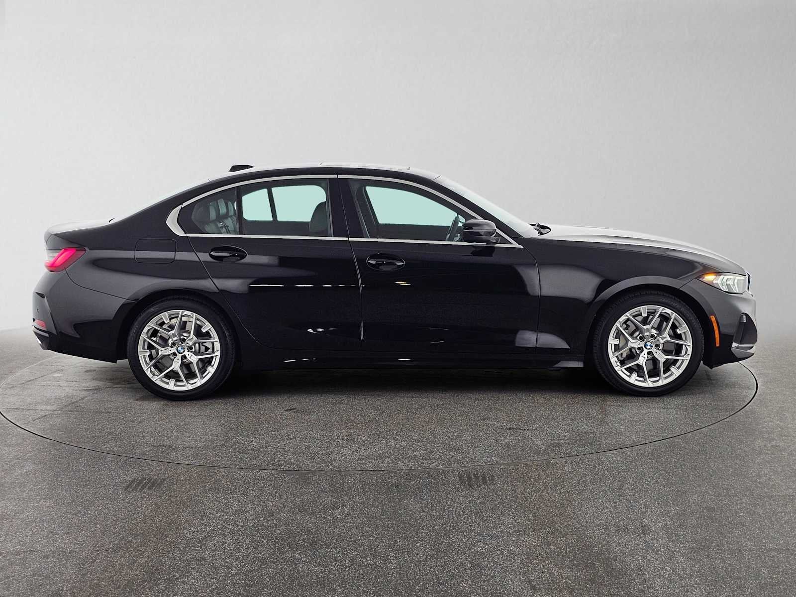 2025 BMW 3 Series 330i