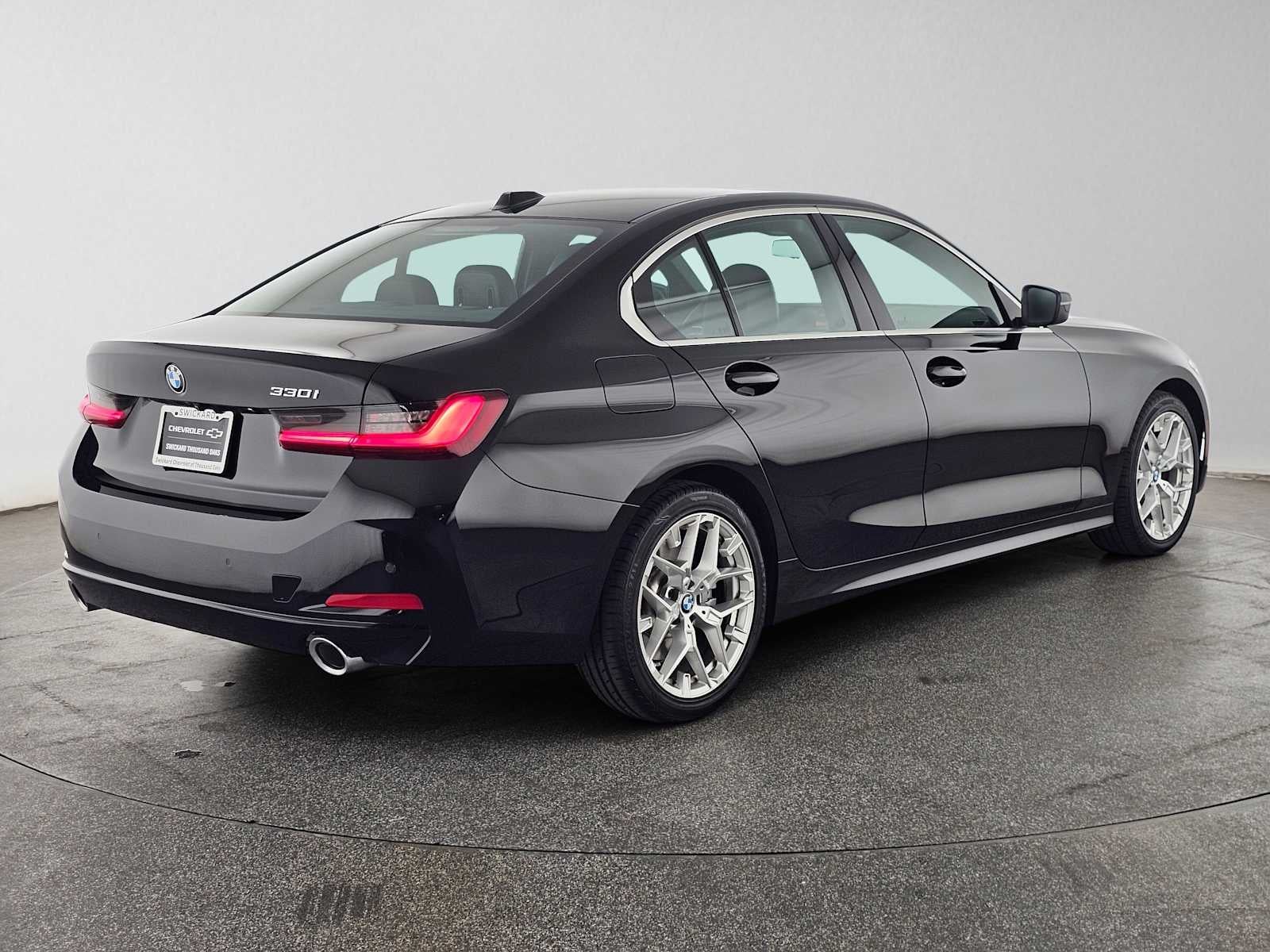 2025 BMW 3 Series 330i