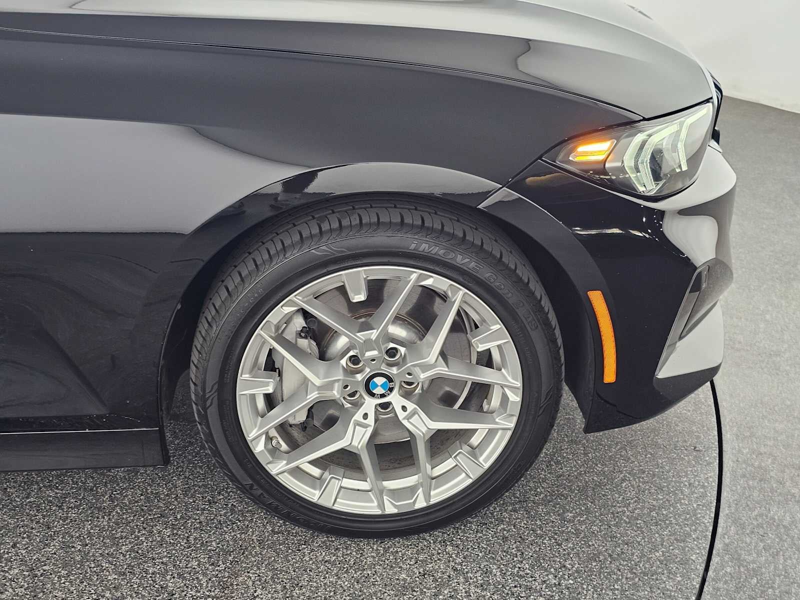 2025 BMW 3 Series 330i