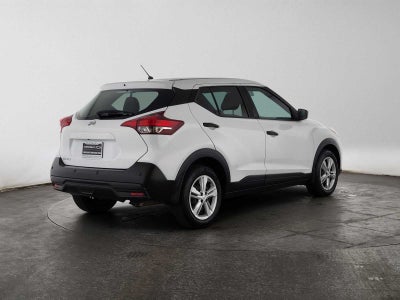 2020 Nissan Kicks S
