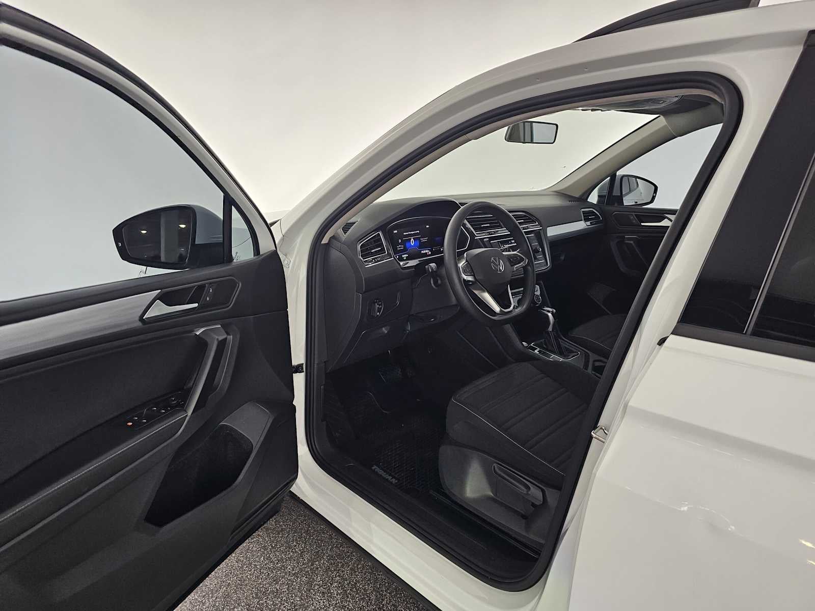 2022 Volkswagen Tiguan S