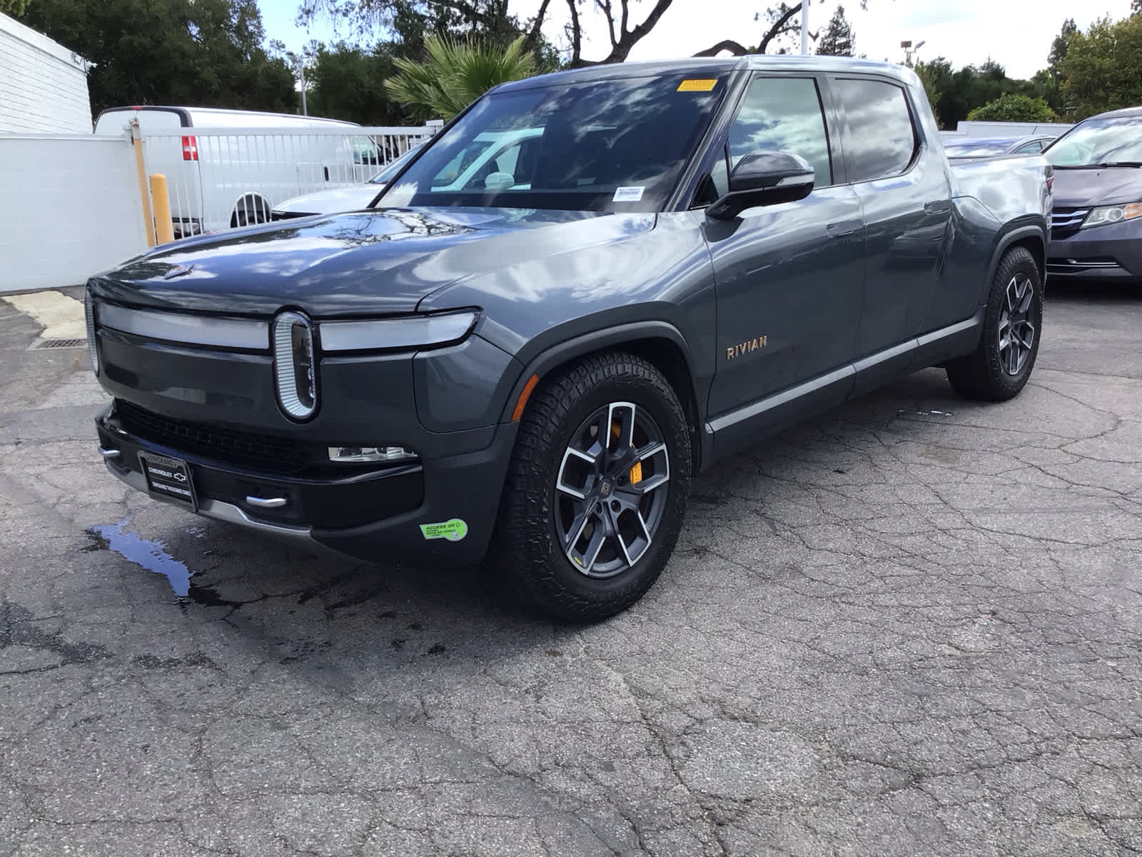 2023 RIVIAN R1T Adventure