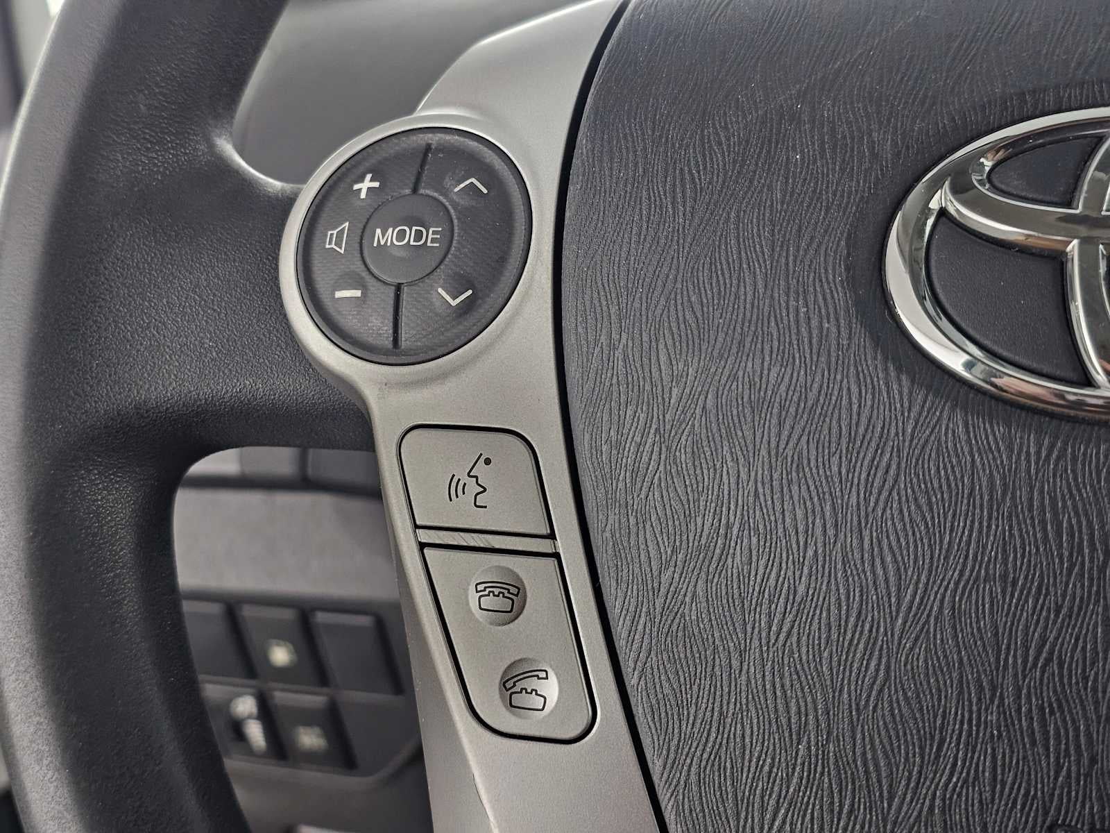 2012 Toyota Prius Plug-In 5DR HB