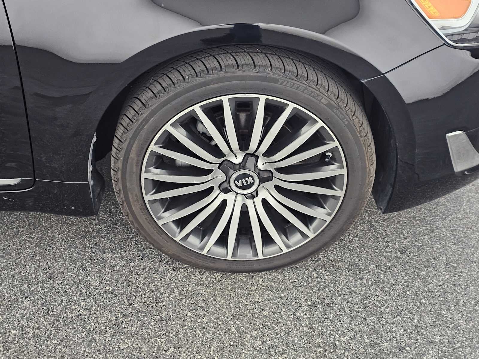 2014 Kia Cadenza Premium