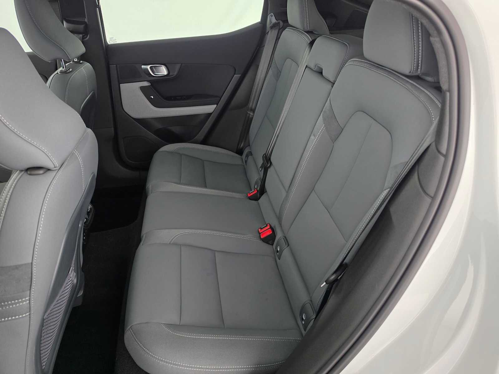 2024 POLESTAR 2 4DR SING MOTR LON