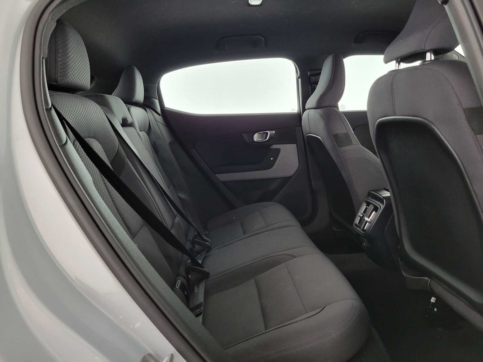 2024 POLESTAR 2 4DR SING MOTR LON