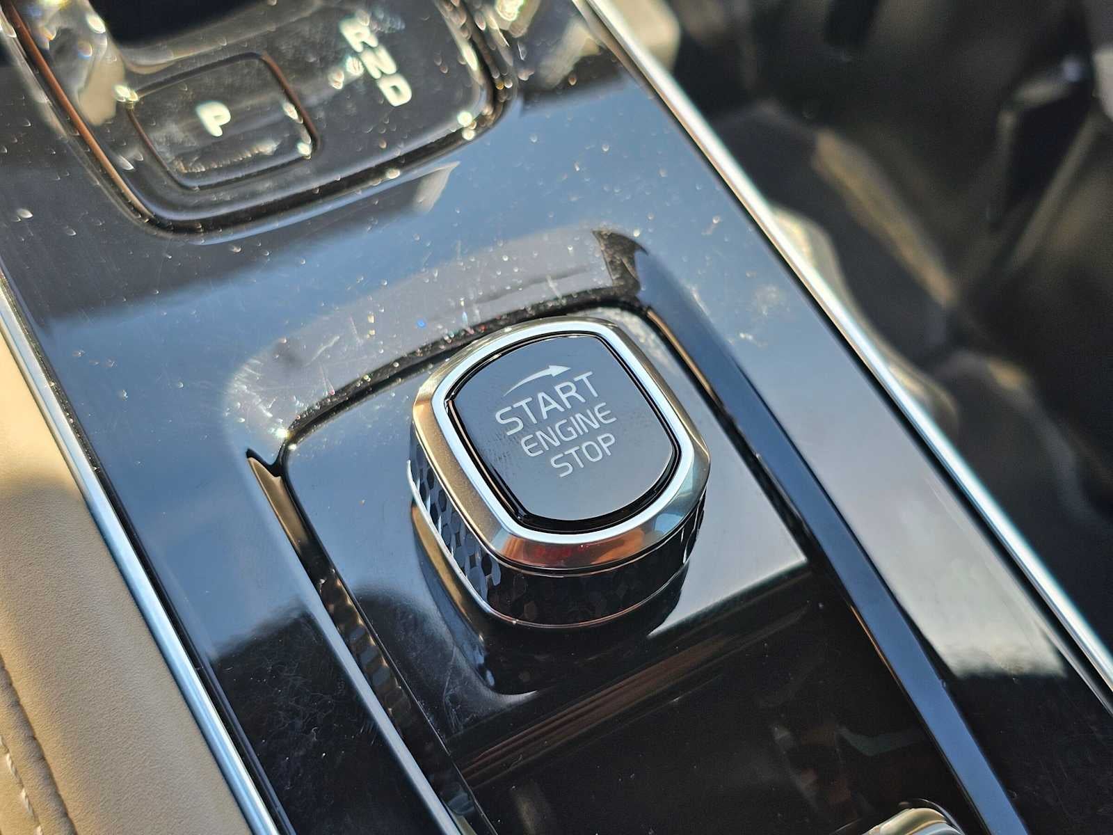 2025 Volvo XC90 Core