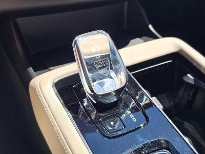 2025 Volvo XC90 Core