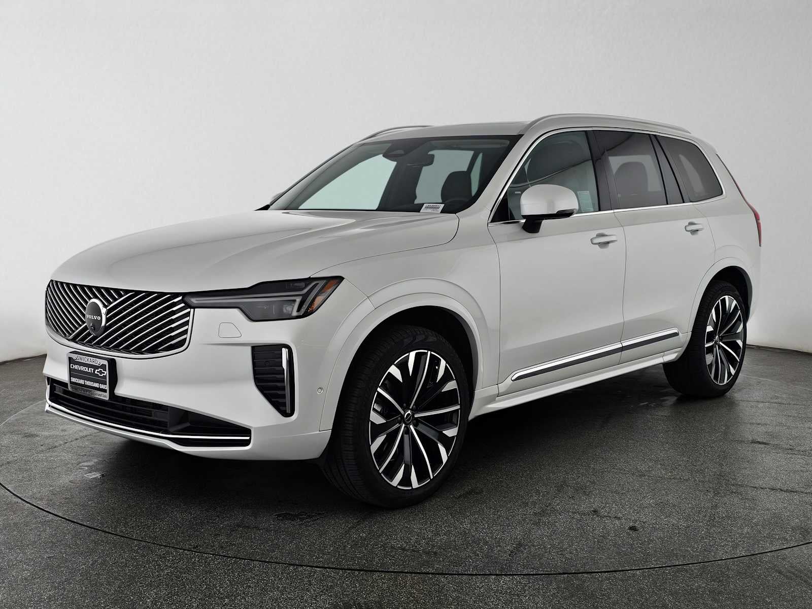 2025 Volvo XC90 Plus