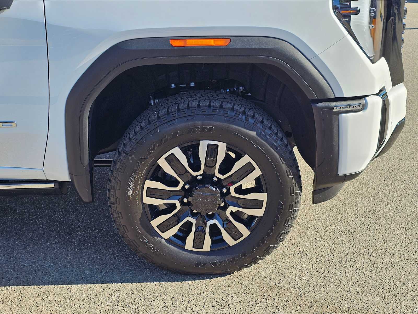 2025 GMC Sierra 2500 HD Denali Ultimate