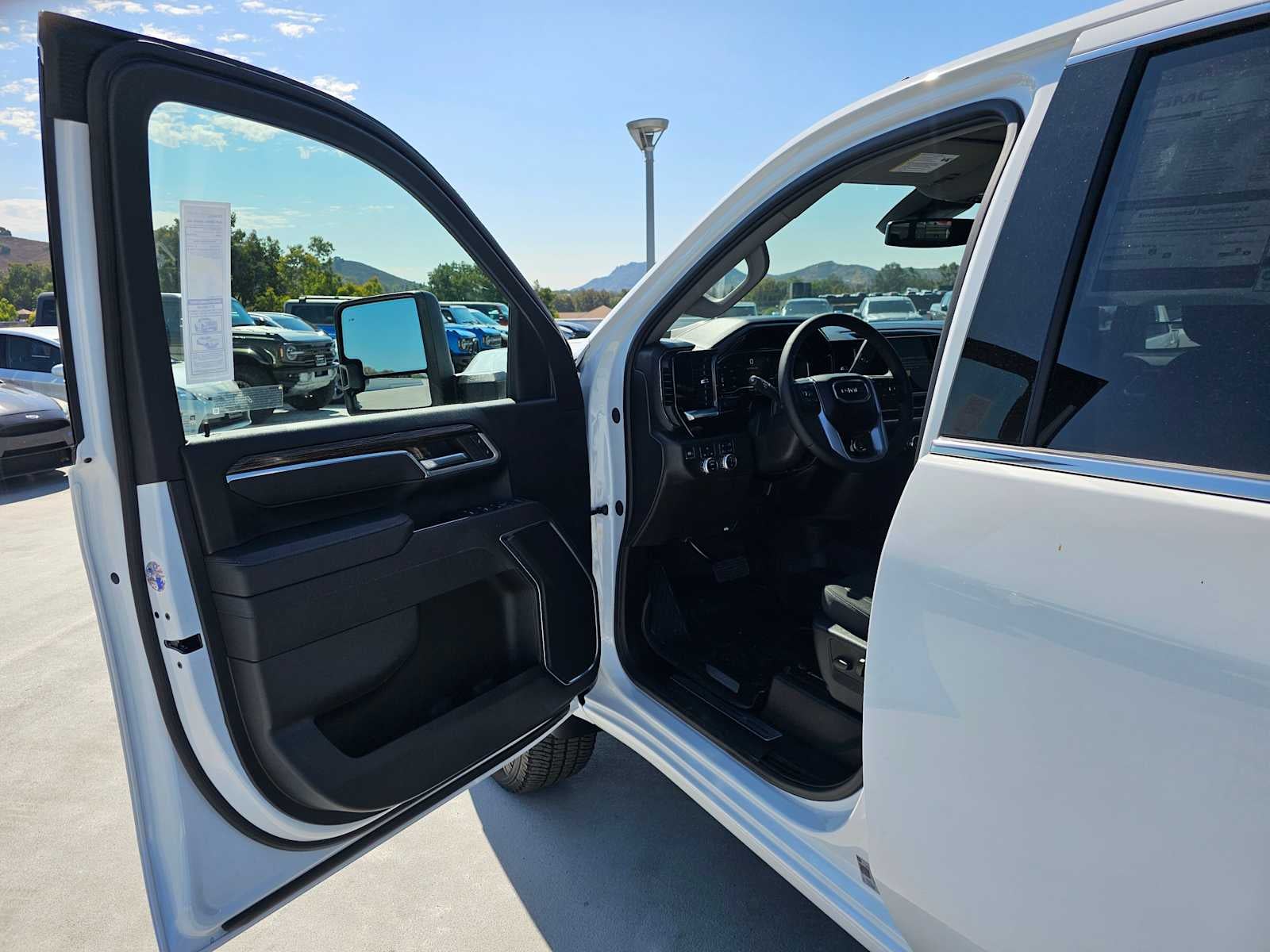 2025 GMC Sierra 2500 HD SLE