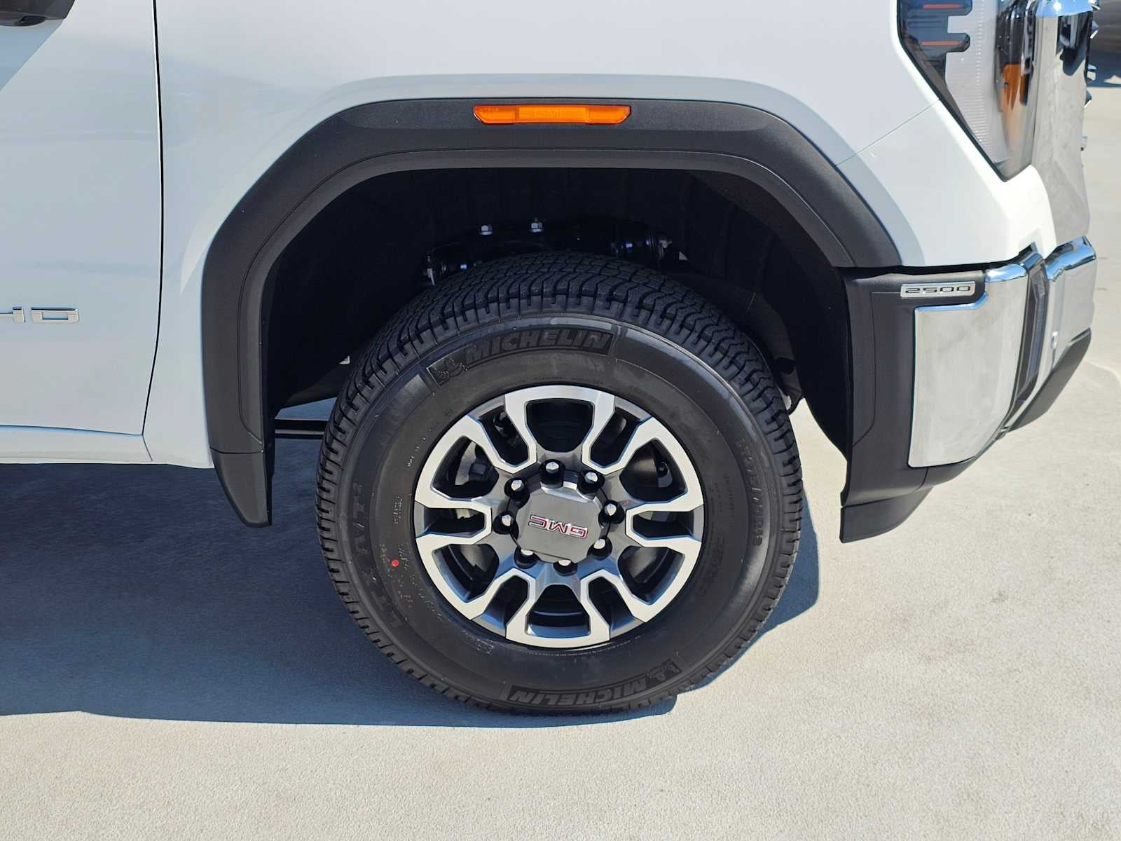 2025 GMC Sierra 2500 HD SLE