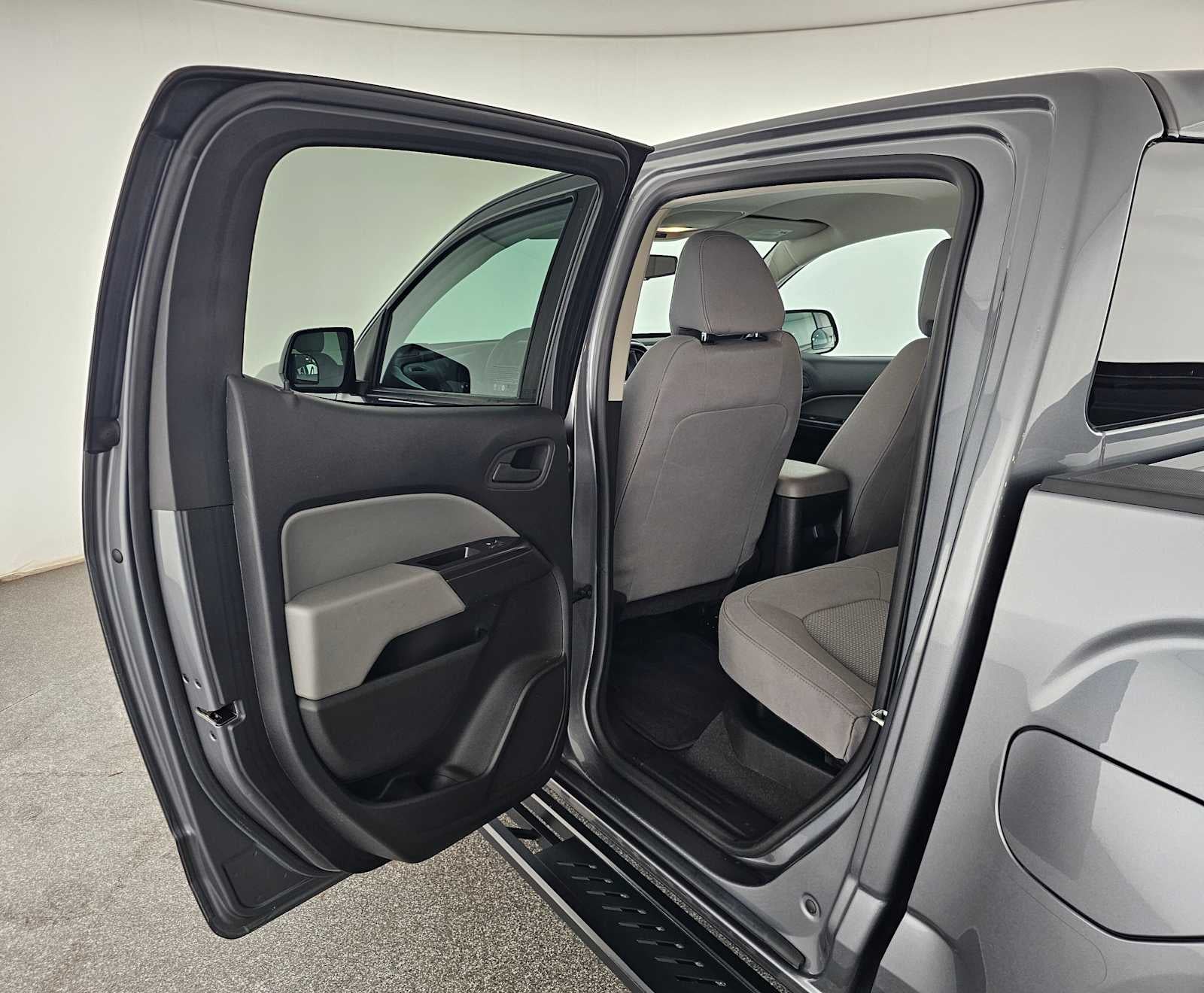 2022 GMC Canyon Elevation Standard