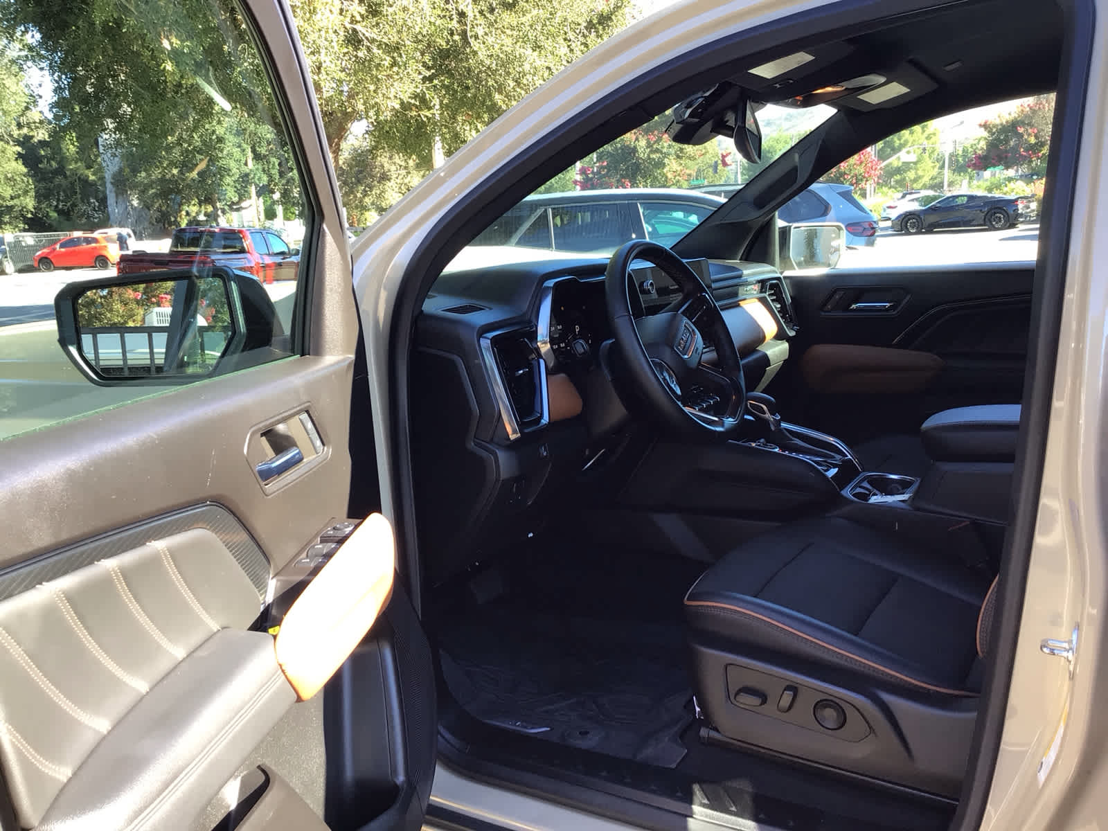 2024 GMC Canyon AT4