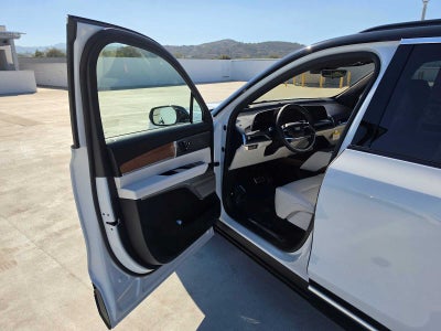 2027 Cadillac VISTIQ Luxury