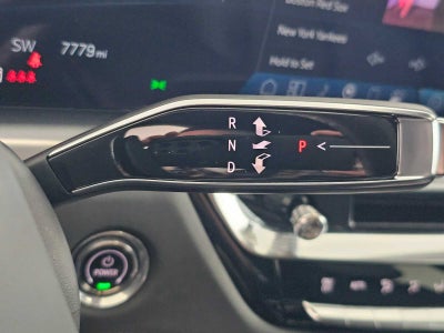 2025 Cadillac LYRIQ Luxury 1