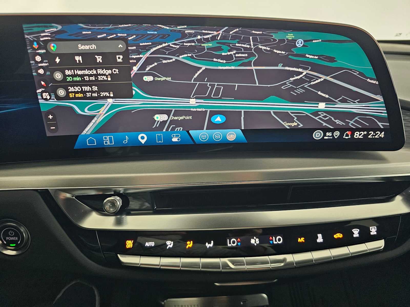 2025 Cadillac LYRIQ Luxury 3