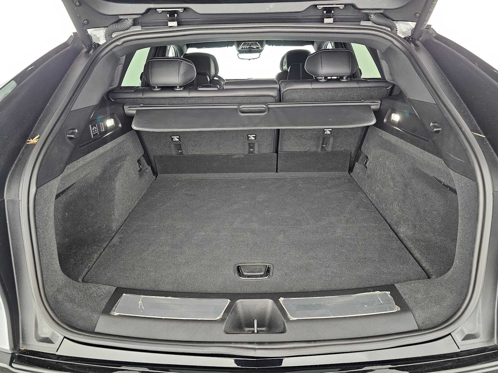 2024 Cadillac LYRIQ Sport 3