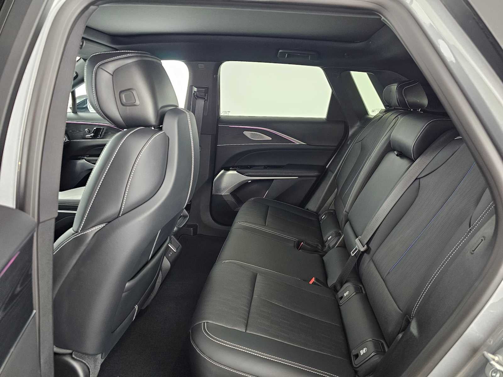 2024 Cadillac LYRIQ Sport 3