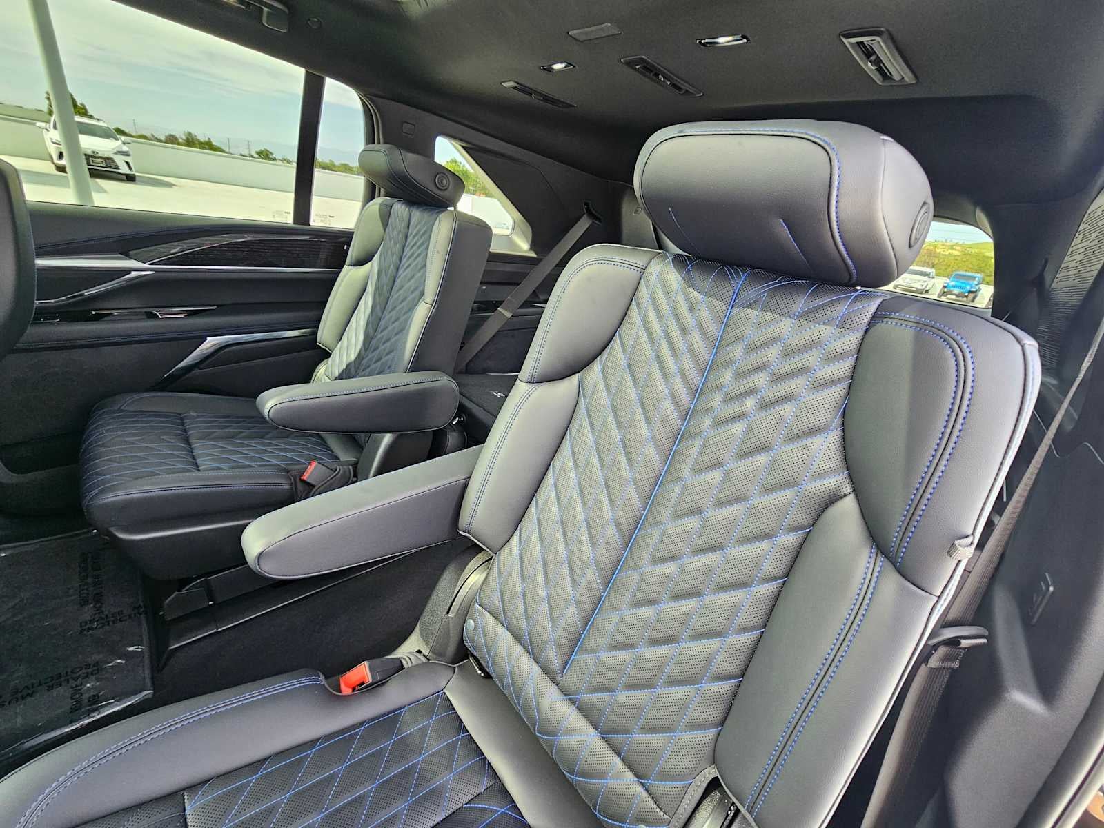 2025 Cadillac ESCALADE IQ Luxury 1