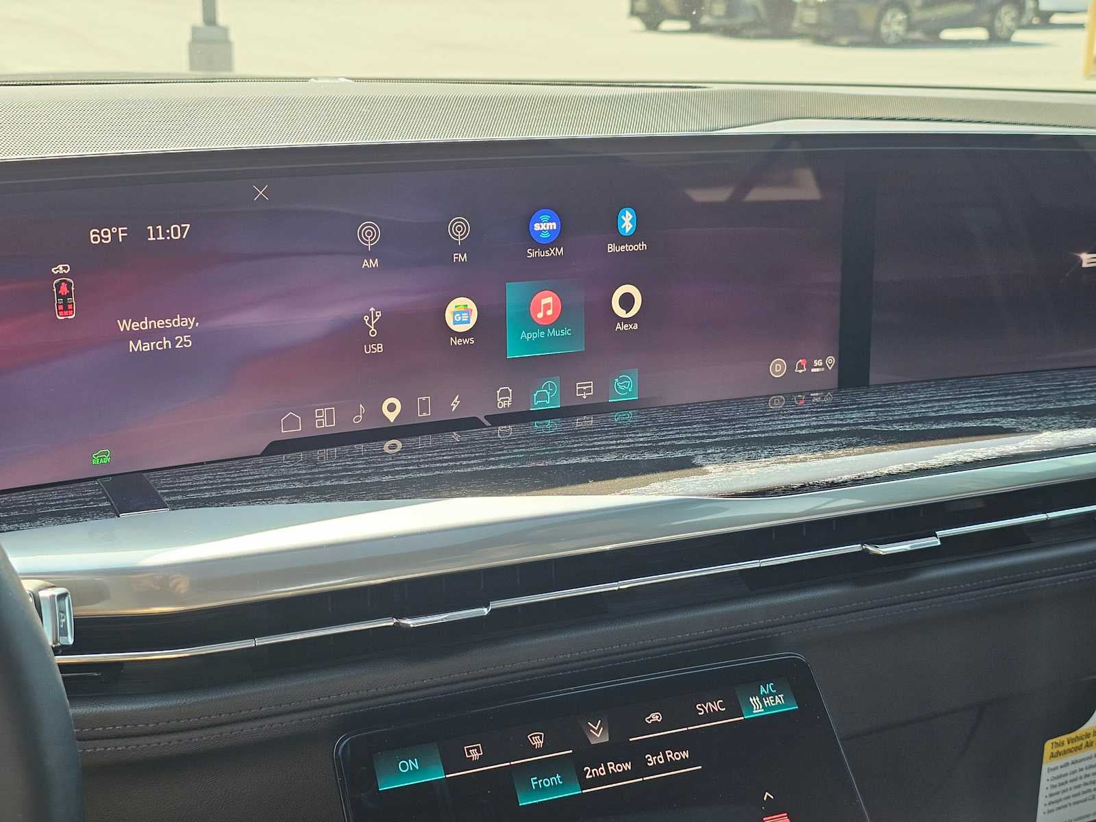 2025 Cadillac ESCALADE IQ Sport 1