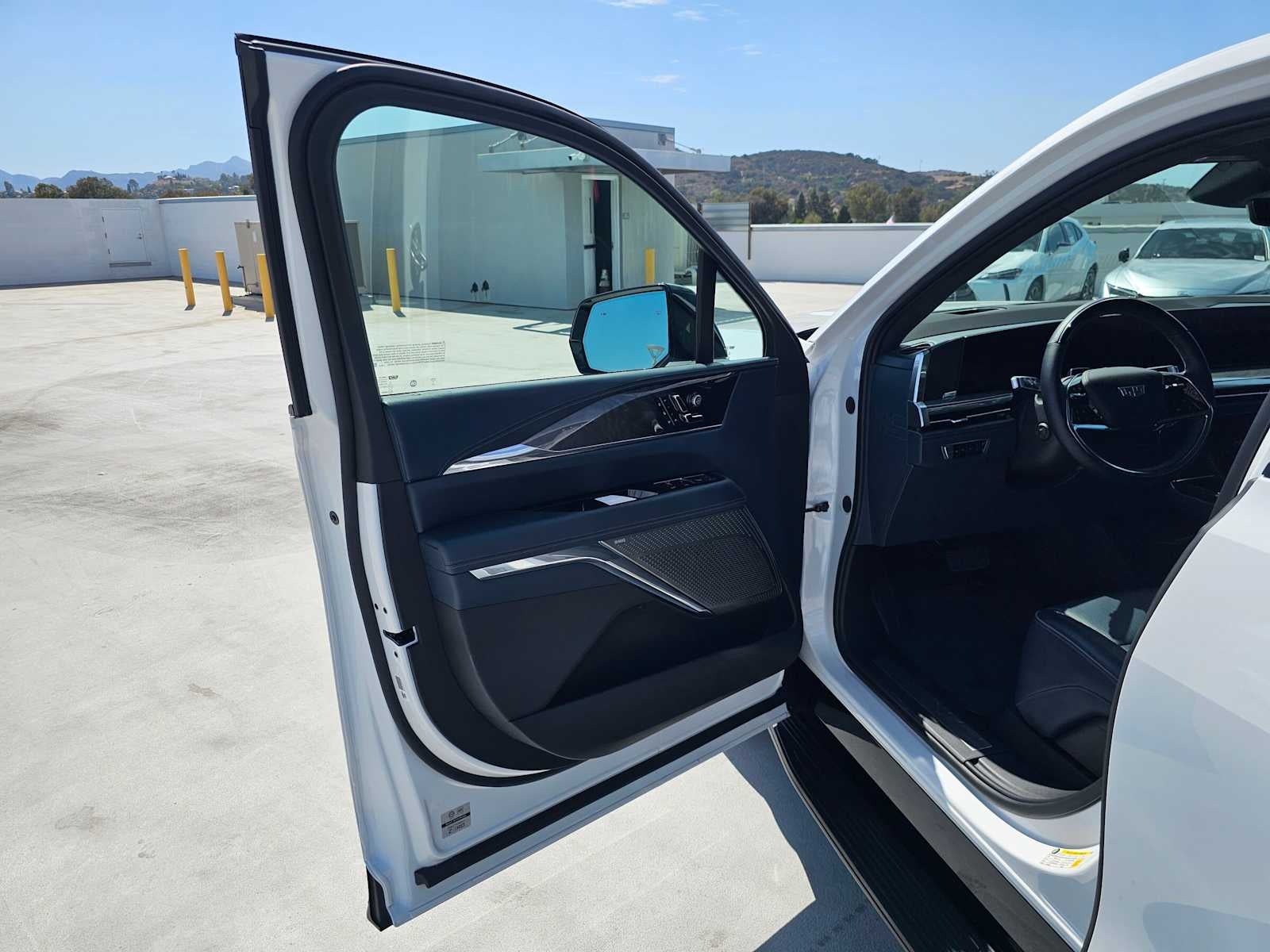 2025 Cadillac ESCALADE IQ Sport 2
