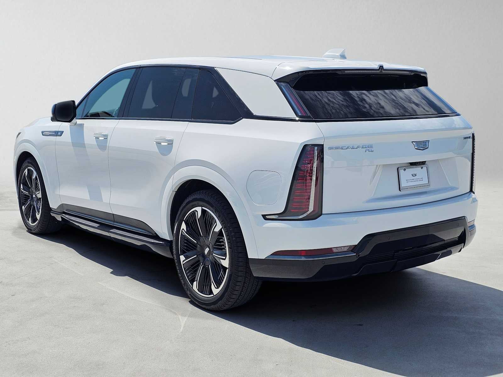 2025 Cadillac ESCALADE IQ Sport 2