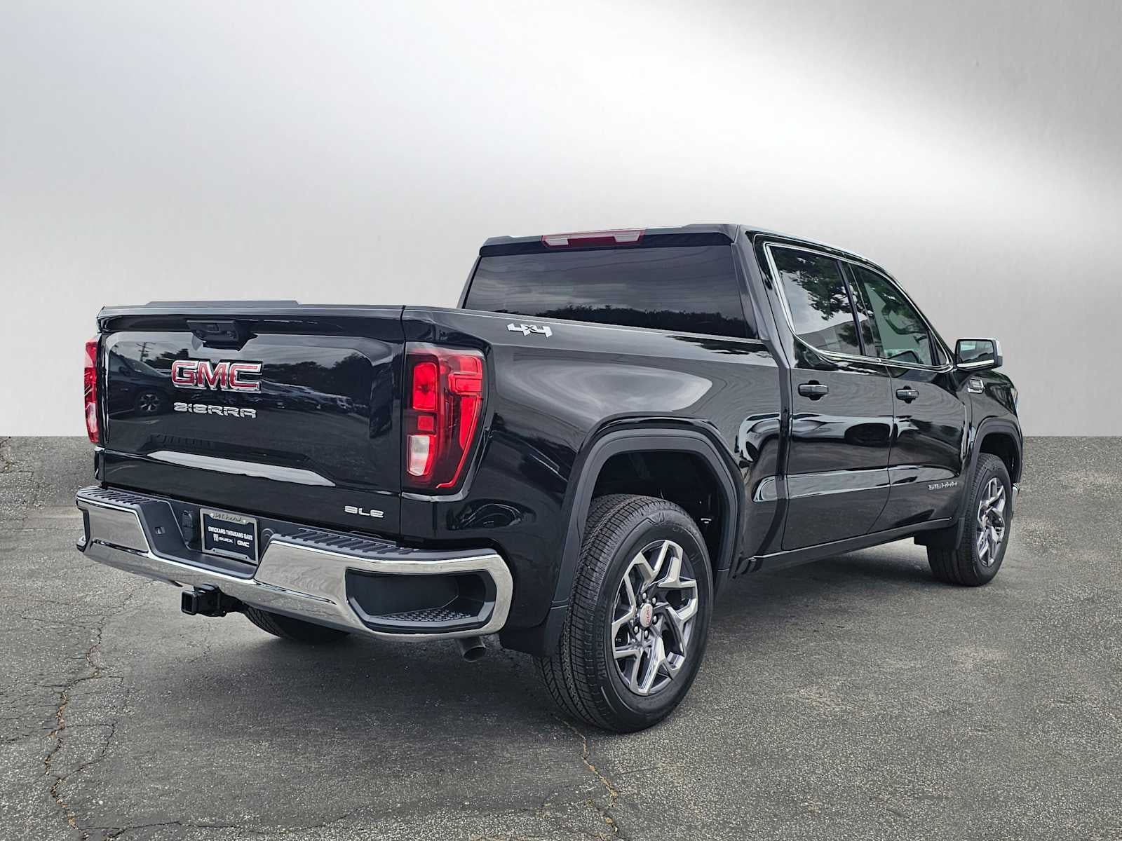 2026 GMC Sierra 1500 SLE