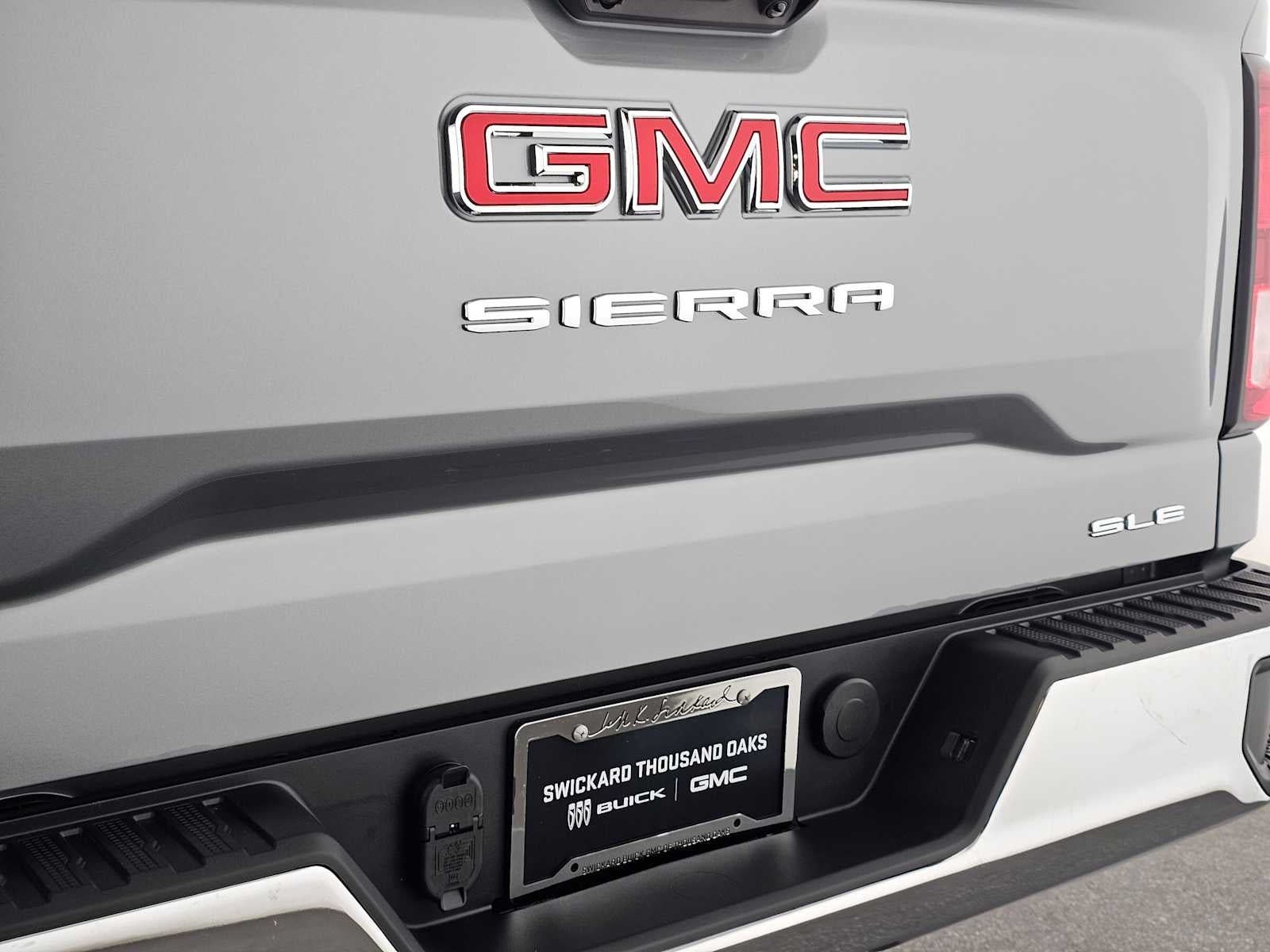 2026 GMC Sierra 1500 SLE