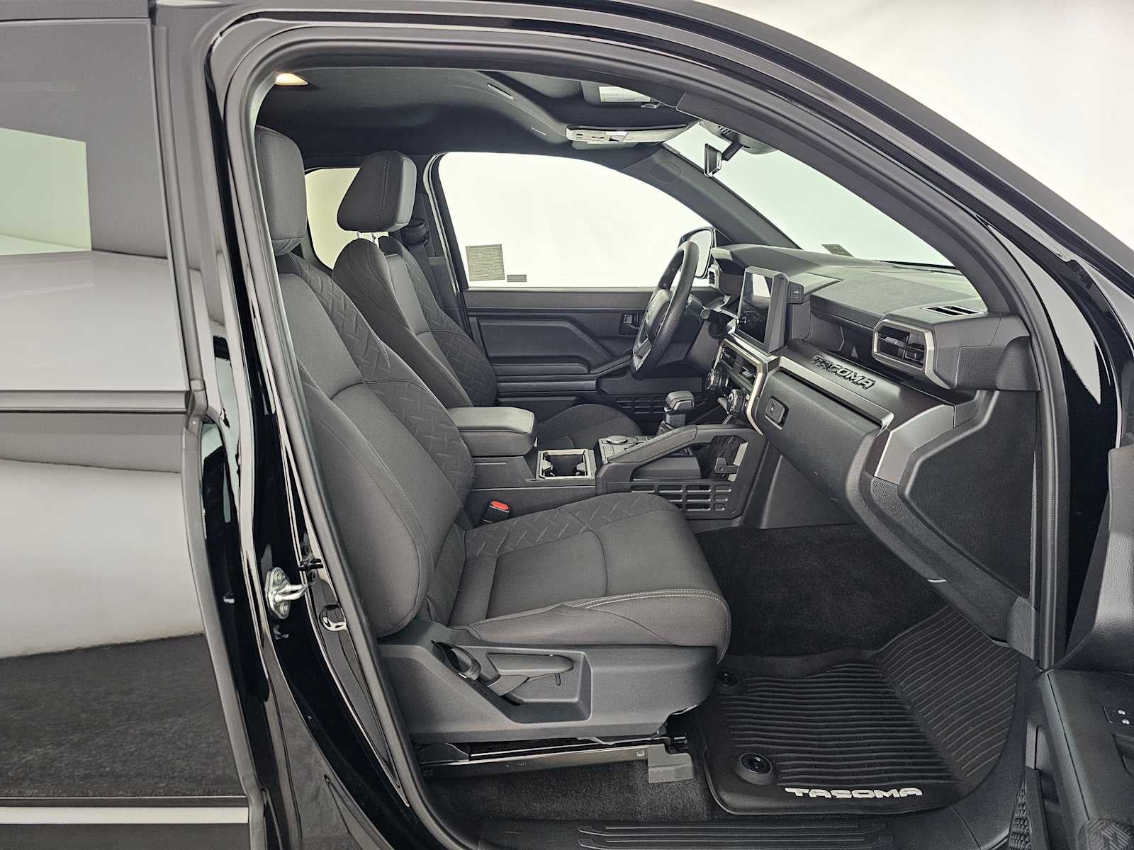 2025 Toyota Tacoma 2WD SR5