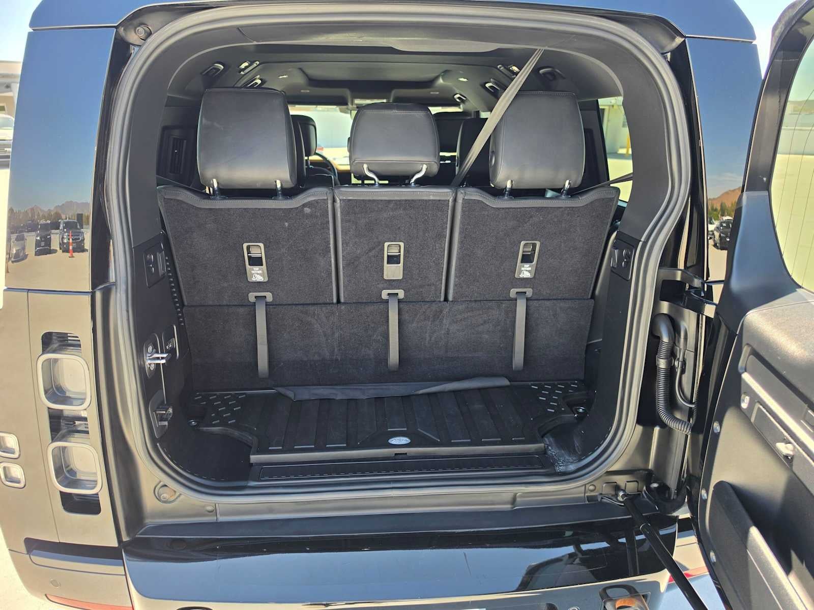 2024 Land Rover Defender X