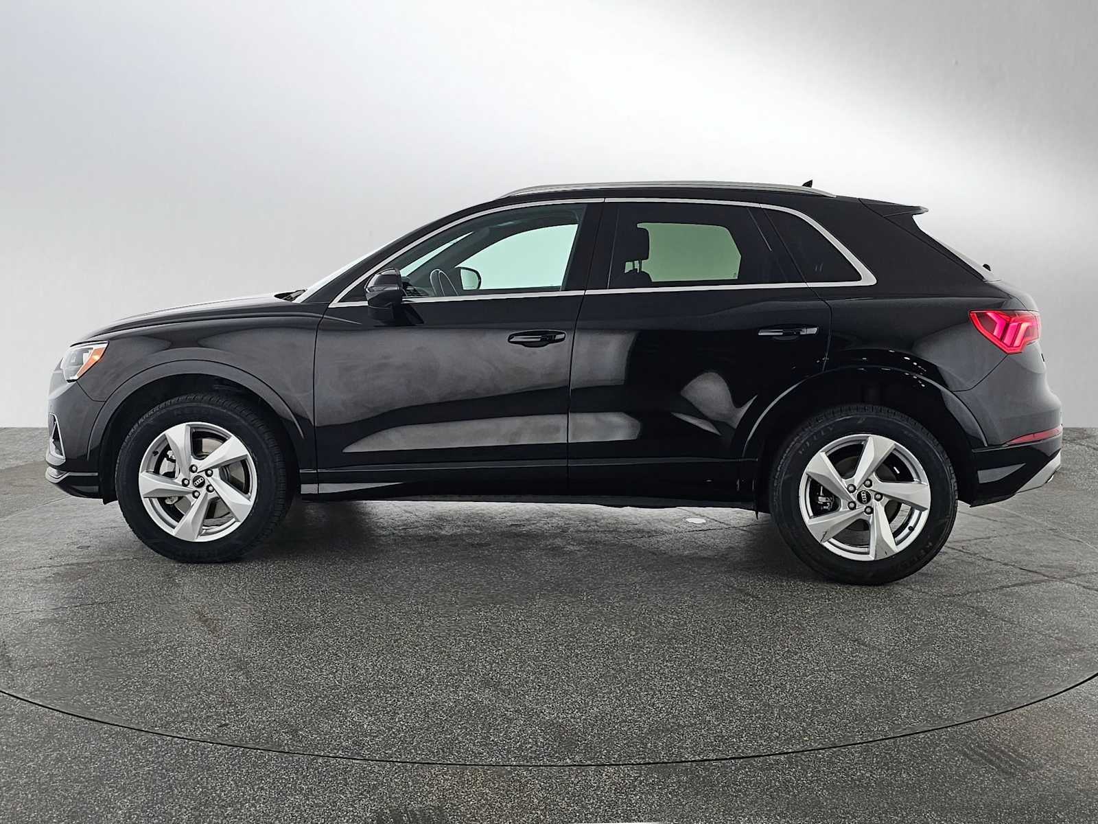 2021 Audi Q3 Premium