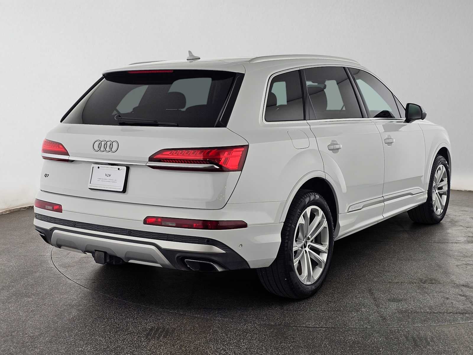 2025 Audi Q7 Premium Plus