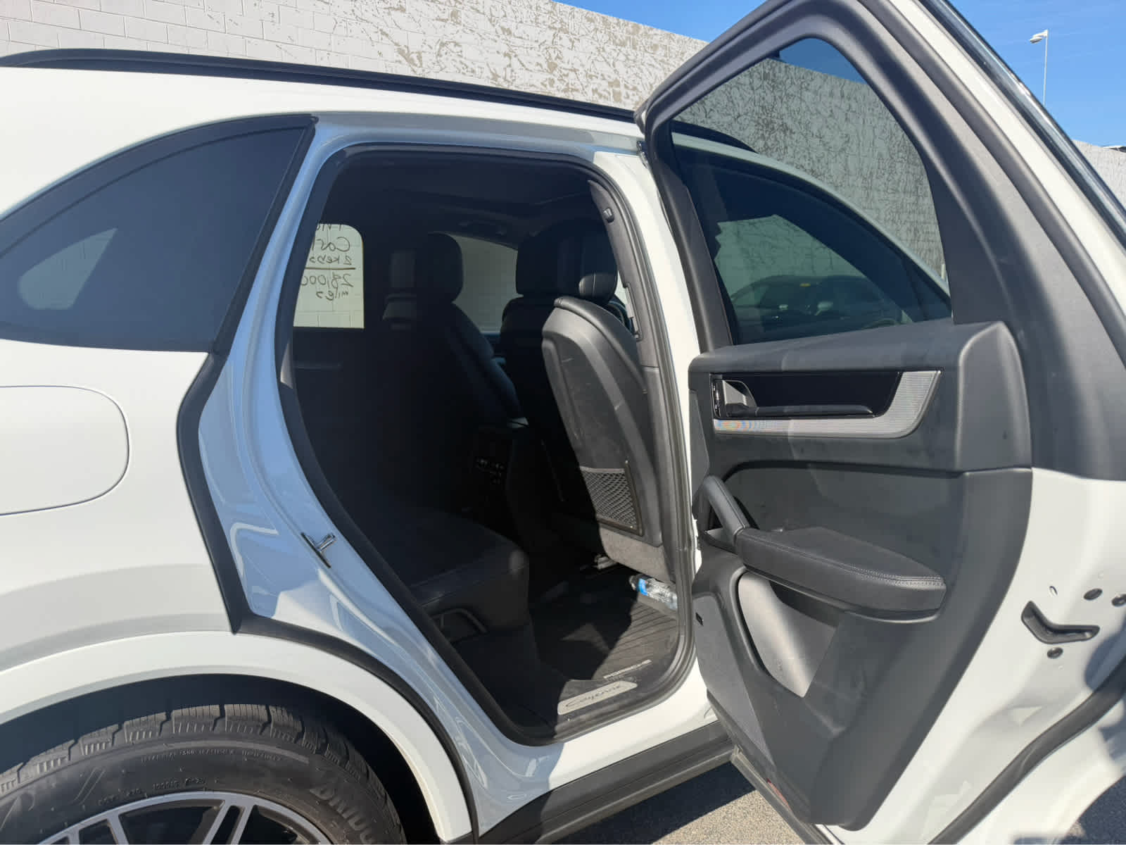 2024 Porsche Cayenne Base