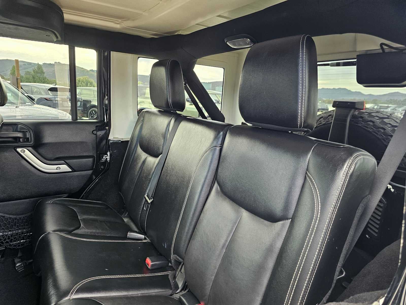 2016 Jeep Wrangler Unlimited Sahara