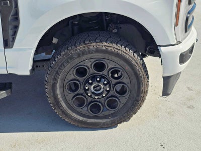 2024 Ford Super Duty F-250 Pickup LARIAT