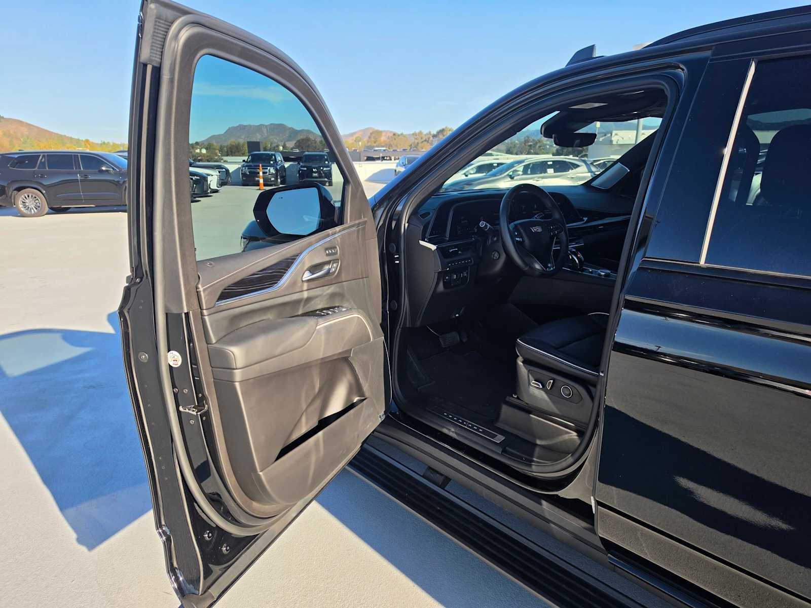 2024 Cadillac Escalade 4WD Sport