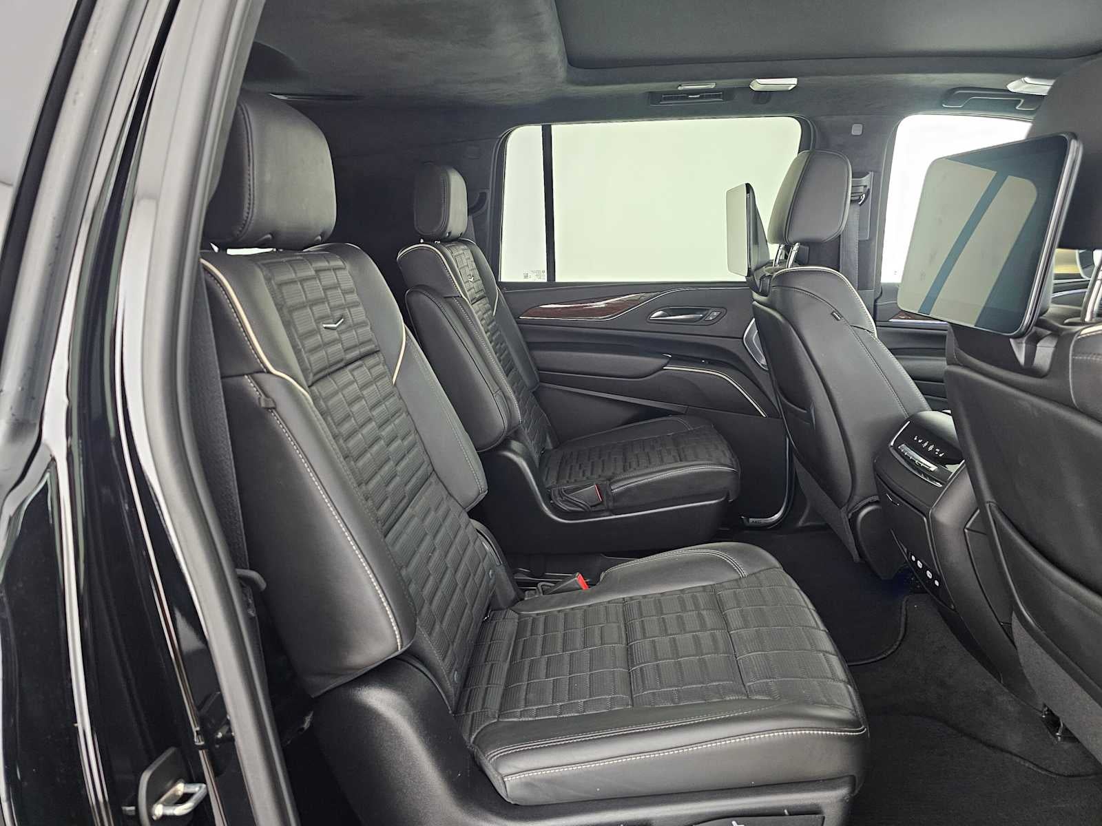 2024 Cadillac Escalade ESV 4WD Premium Luxury Platinum