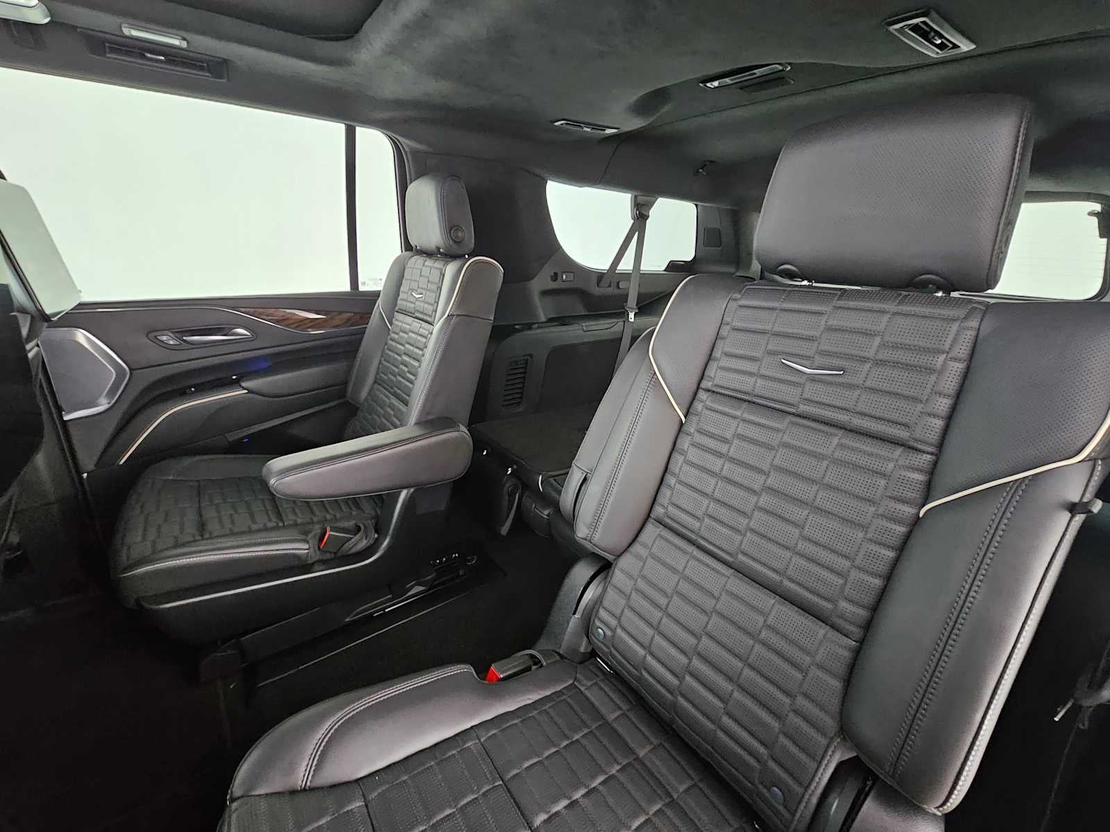 2024 Cadillac Escalade ESV 4WD Premium Luxury Platinum