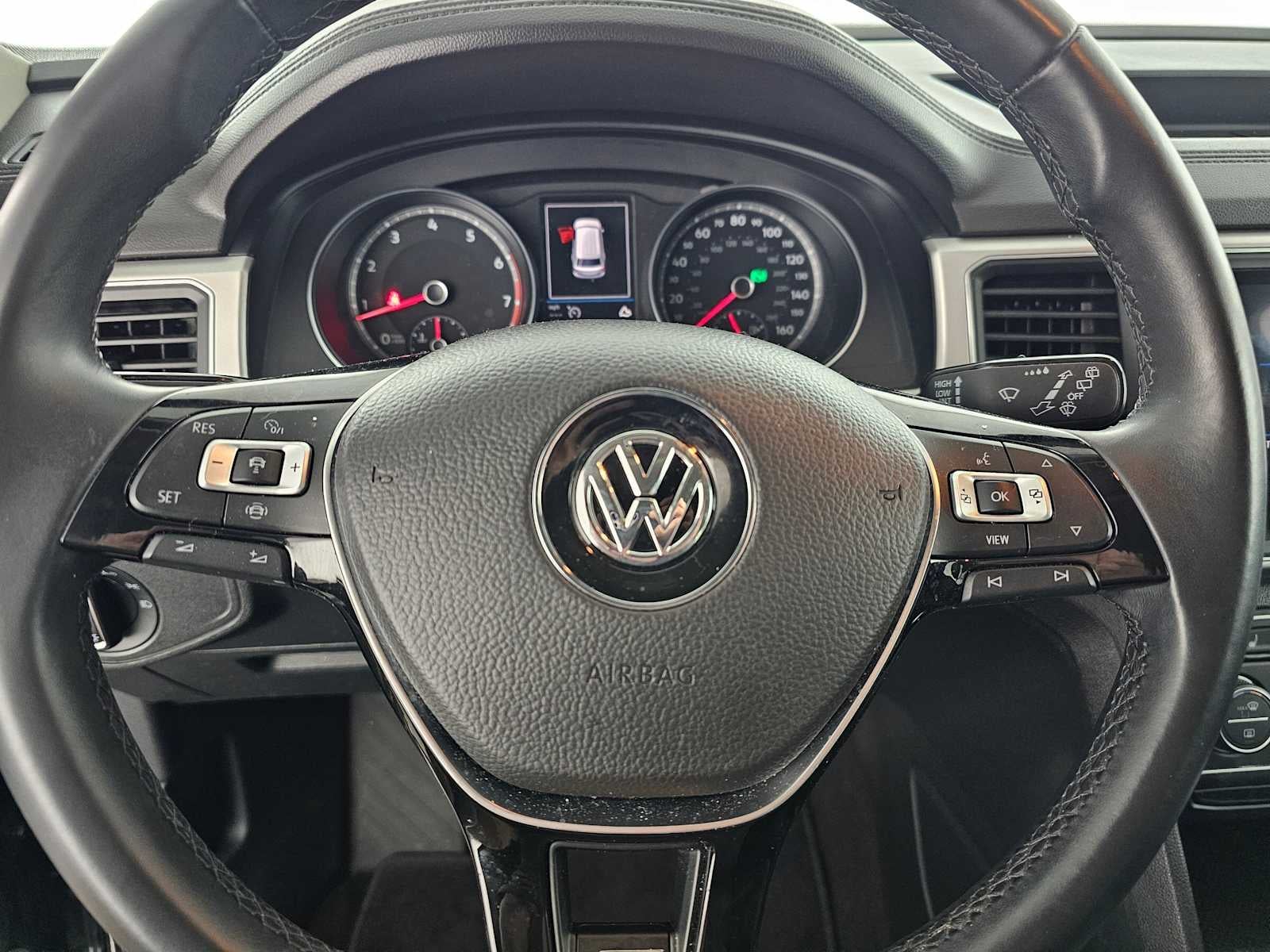 2019 Volkswagen Atlas 3.6L V6 SE w/Technology R-Line