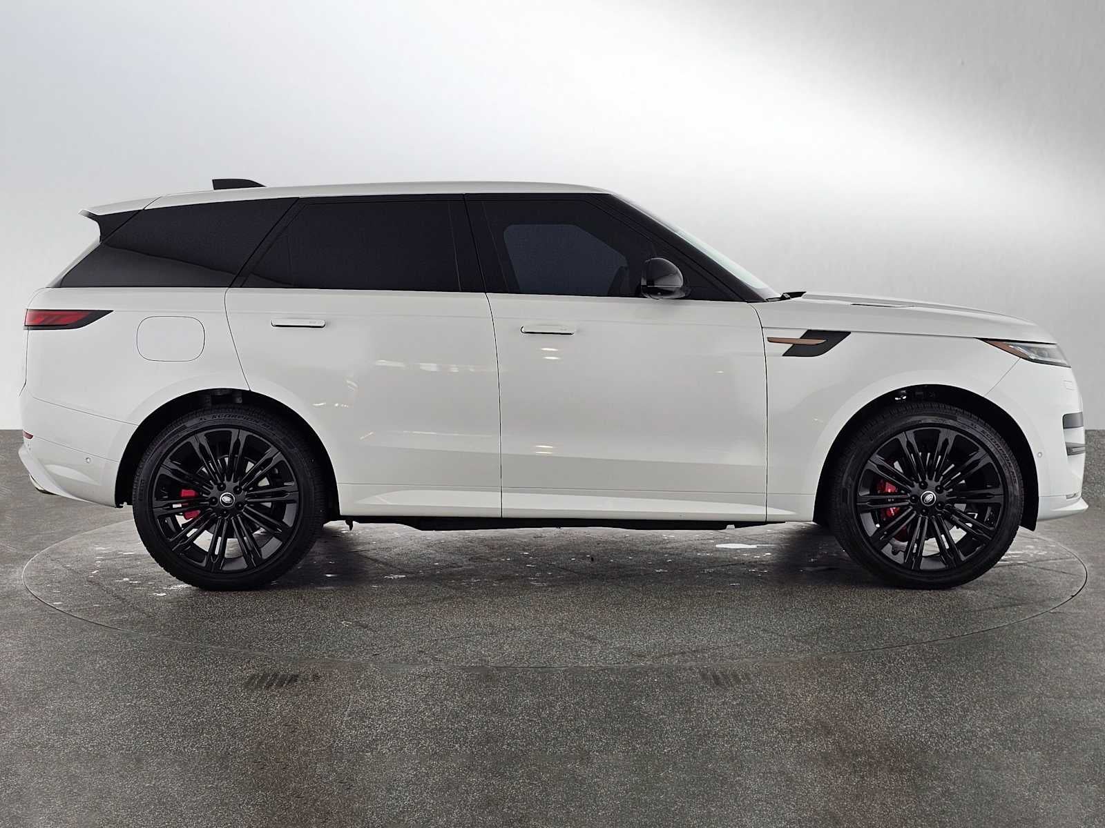 2025 Land Rover Range Rover Sport Dynamic SE