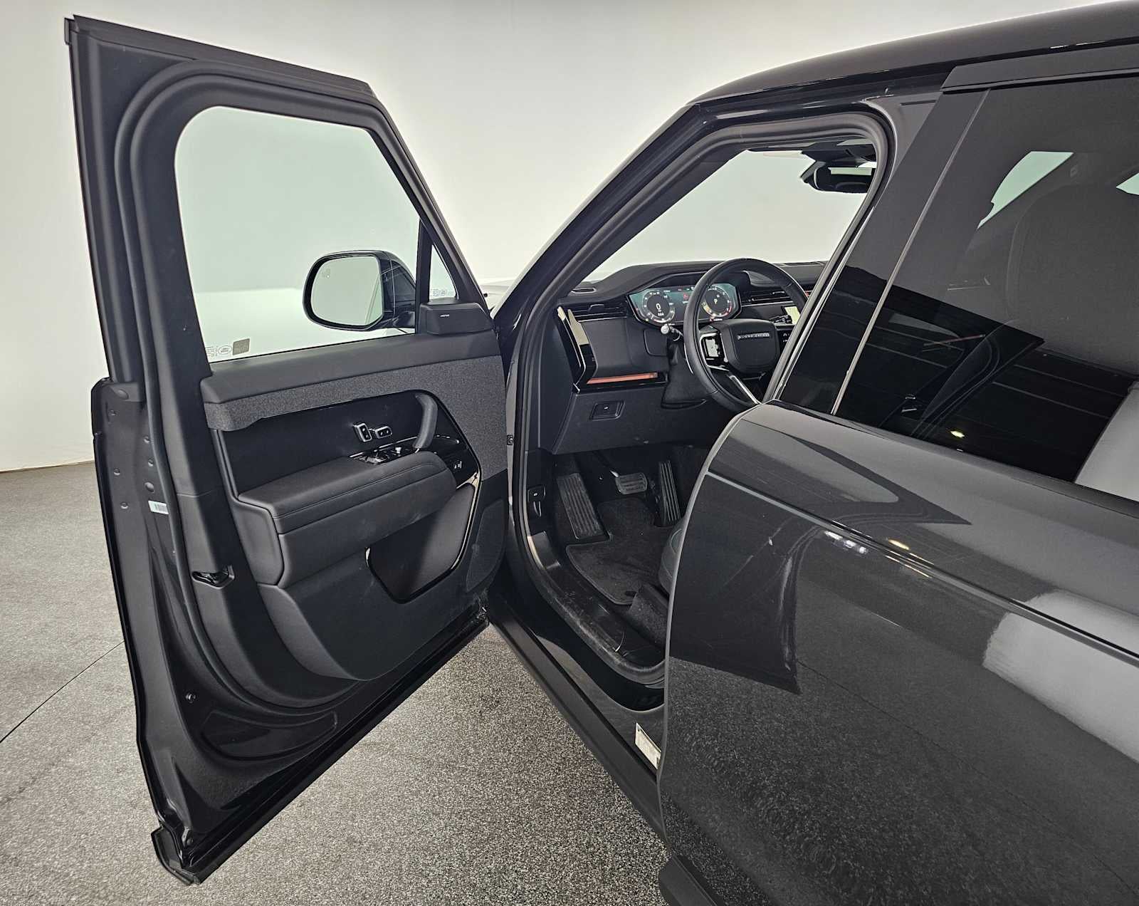 2023 Land Rover Range Rover Sport SE