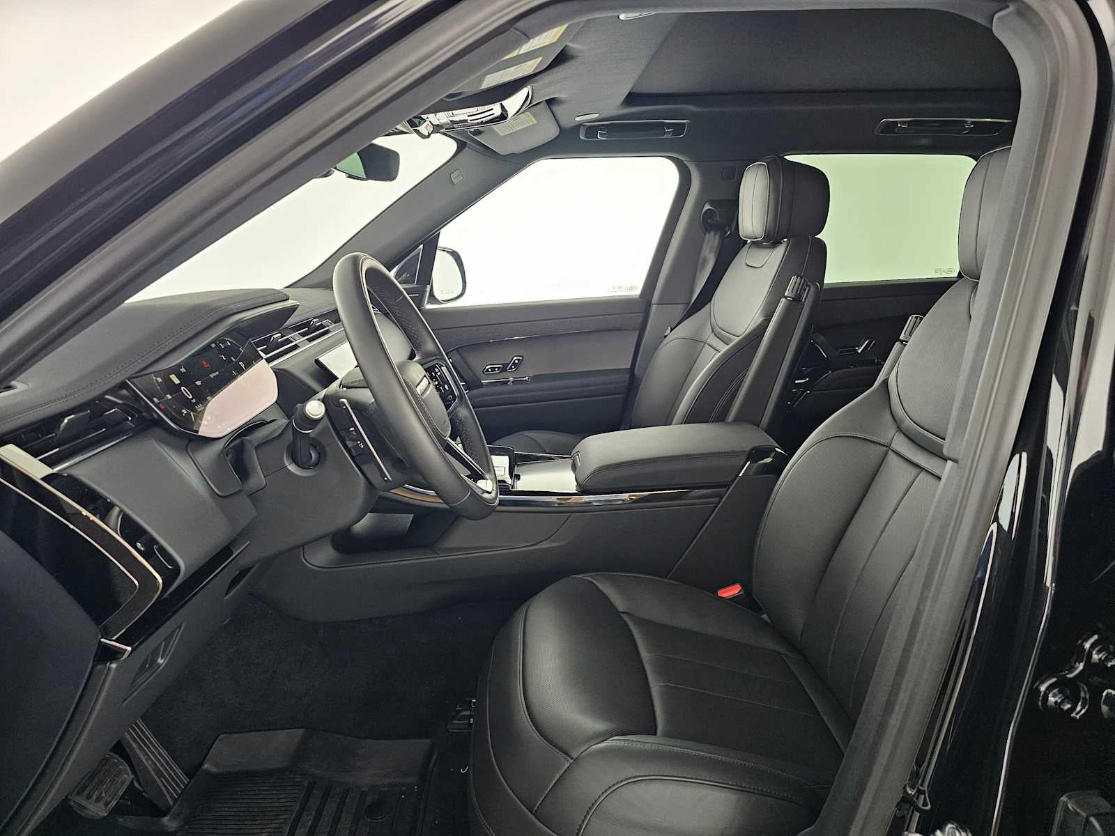2026 Land Rover Range Rover Sport SE